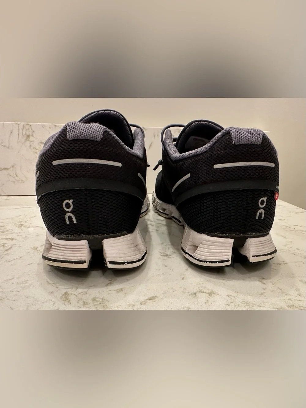 On Cloud 5 Women’s Running Shoes 8.5
